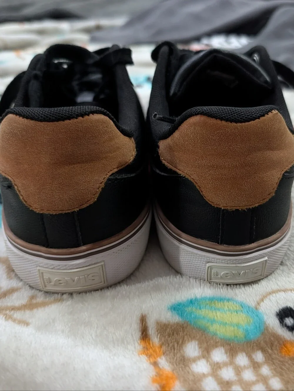 Levi's Black Low-Top Sneakers with Tan Heel Accent